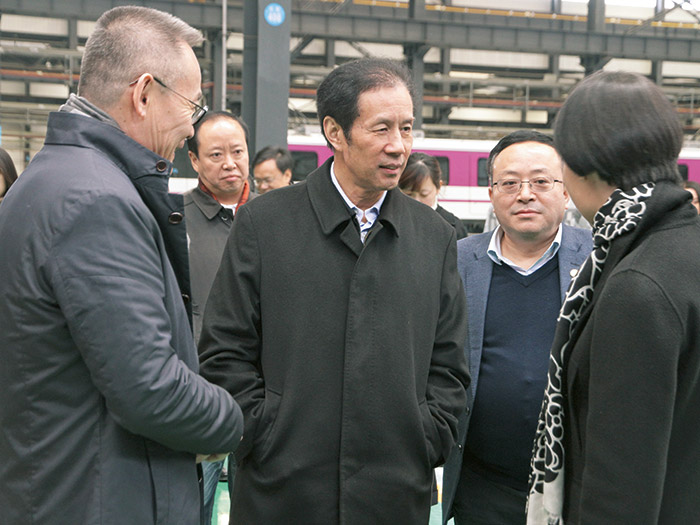  原四川省人大副主任陈光志一行莅临四川发展pg赏金大对决股份调研指导工作,公司董事长肖光辉陪同